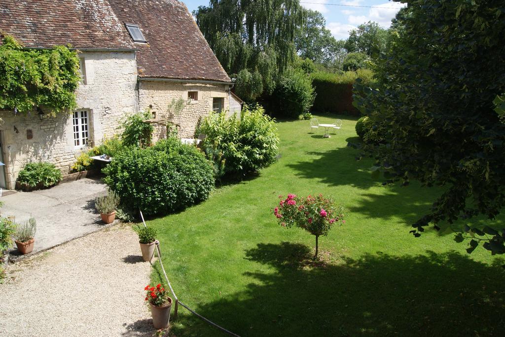 Manoir De La Pataudiere B&B Villers-Canivet Exterior photo