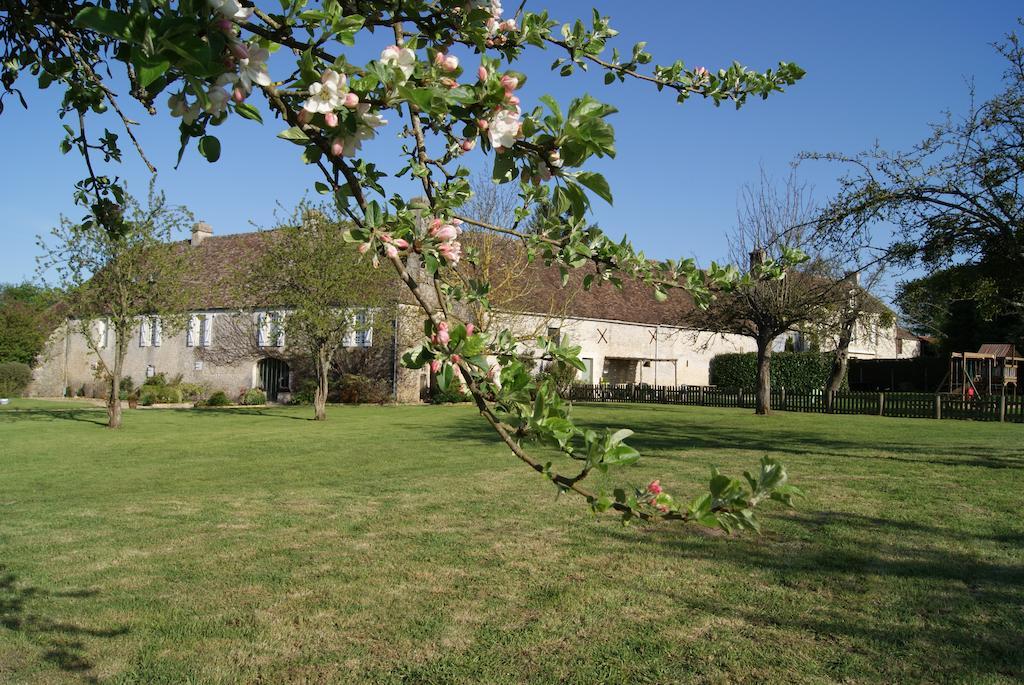 Manoir De La Pataudiere B&B Villers-Canivet Exterior photo